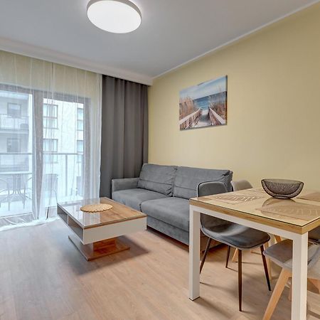 Zajezdnia Wrzeszcz Seaside & Parking By Downtown Apartments Gdansk Bagian luar foto