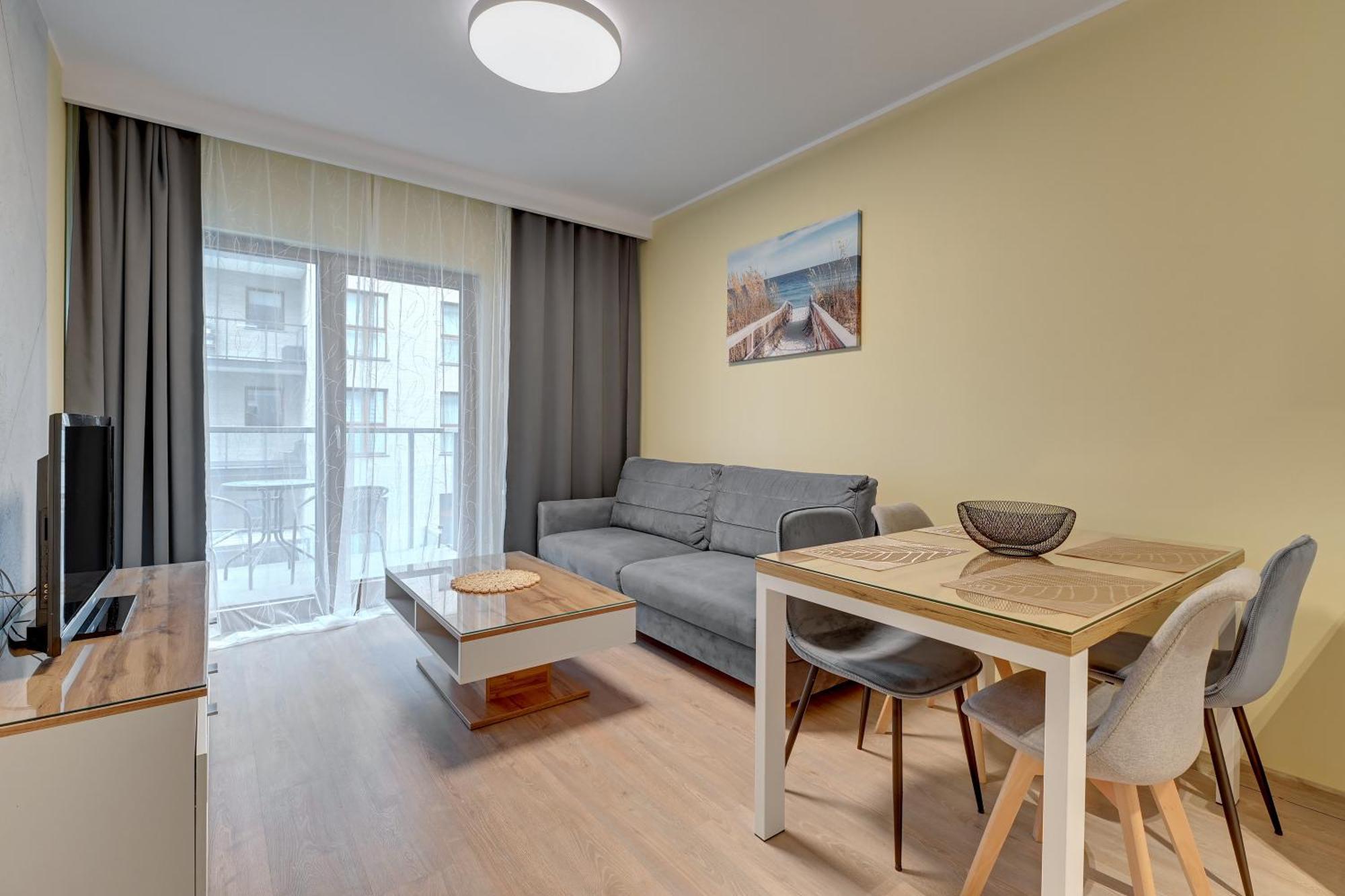 Zajezdnia Wrzeszcz Seaside & Parking By Downtown Apartments Gdansk Bagian luar foto